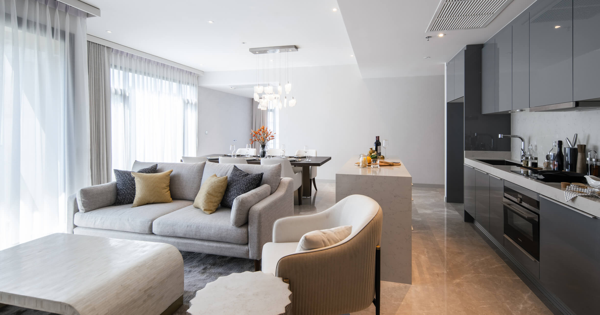 Nivati Thonglor 23 show residence living and dining area